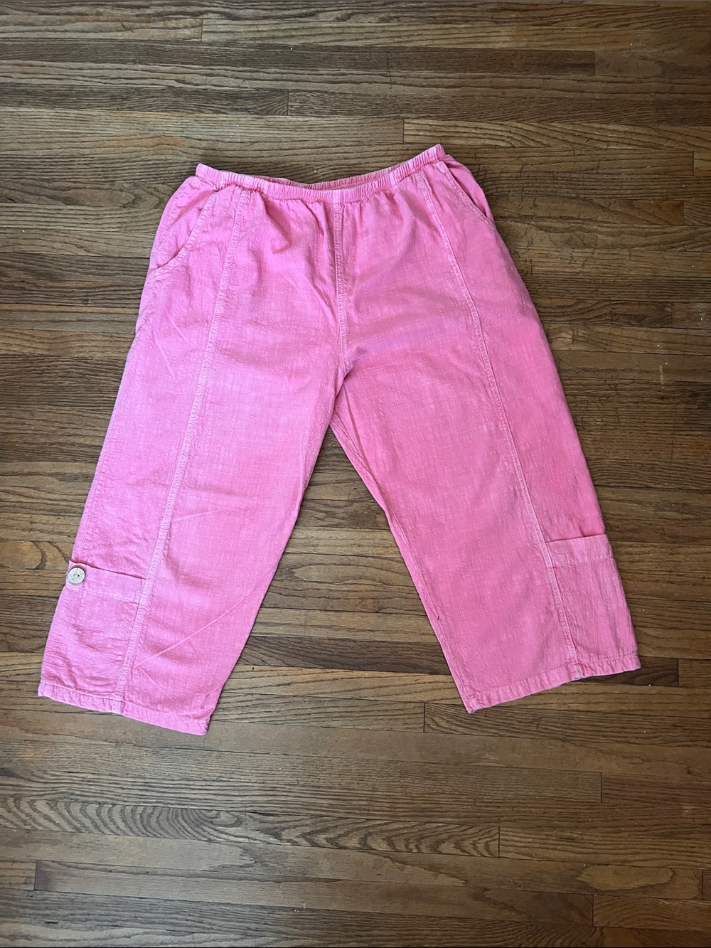 Women’s Sea Breeze of California Pink Cropped Distressed Cotton Pull-On Pants